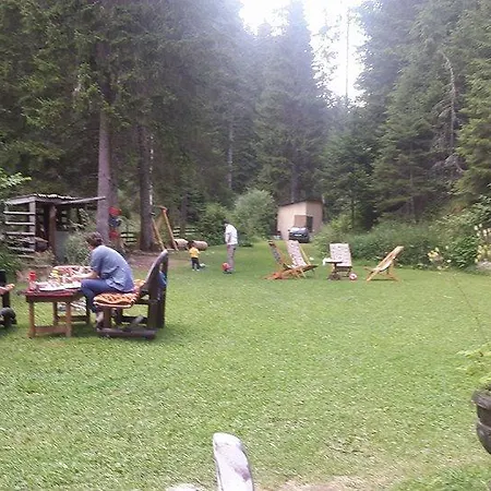 Chalet Hadzic Шале *